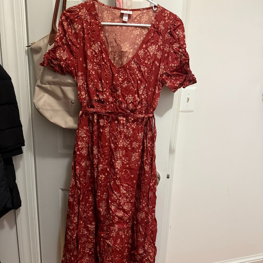 Ingrid and Isabel Maternity Dress Maroon Flower Size Small